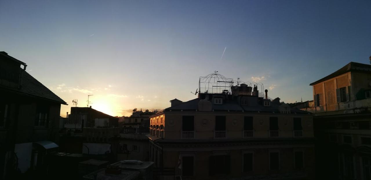 Bed and Breakfast La Tana Tra I Tetti Генуя Екстер'єр фото